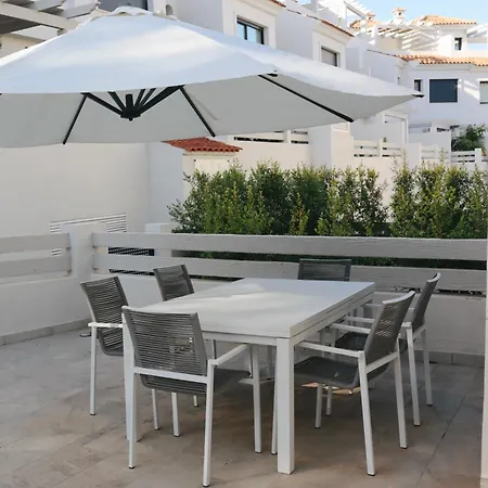 Luxury 3-bed Townhouse With Pool, El Paraiso Marbella