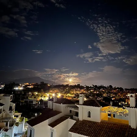 Luxury 3-bed Townhouse With Pool, El Paraiso Marbella Feriehus